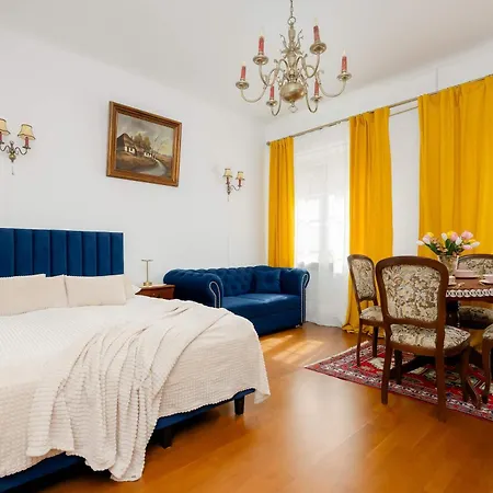 Cozy Near The New Town Square By Renters Apartamento Varsovia