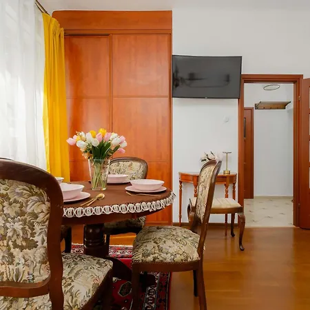 Cozy Near The New Town Square By Renters Varsovia