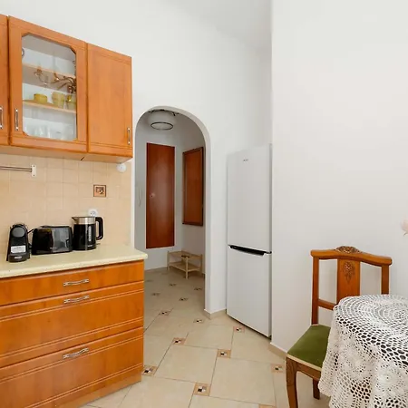 Apartamento Cozy Near The New Town Square By Renters